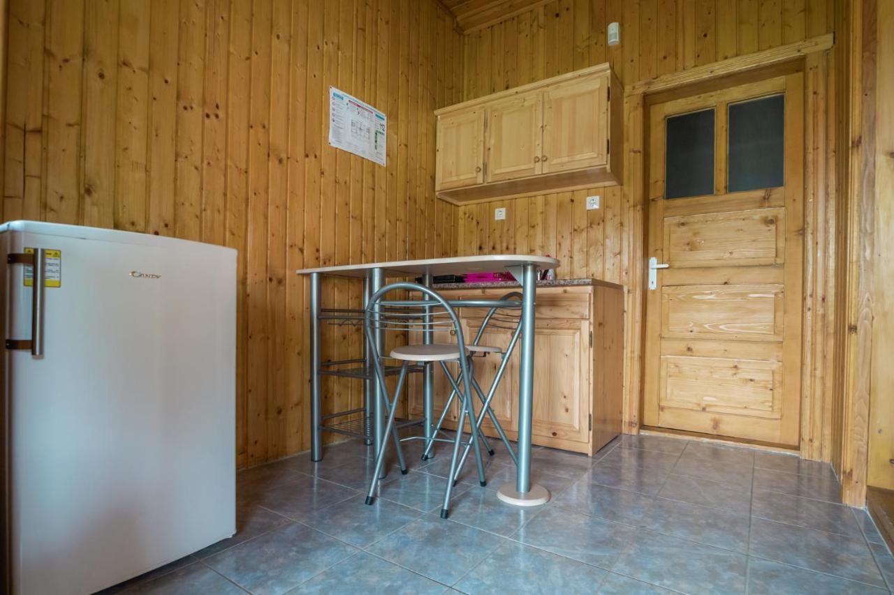 Biotour Camping & Restaurant Ghimes-Faget Exterior photo